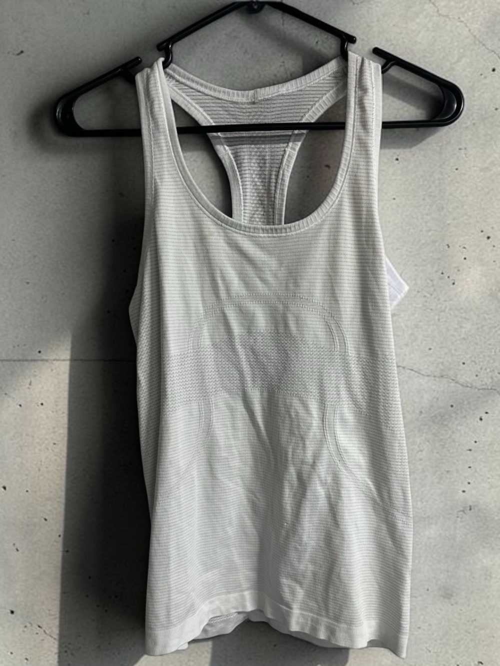 Lululemon White Gray Striped Racerback Athletic Tank Est Size 10 Medium